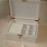 'Heirloom' jewellery box